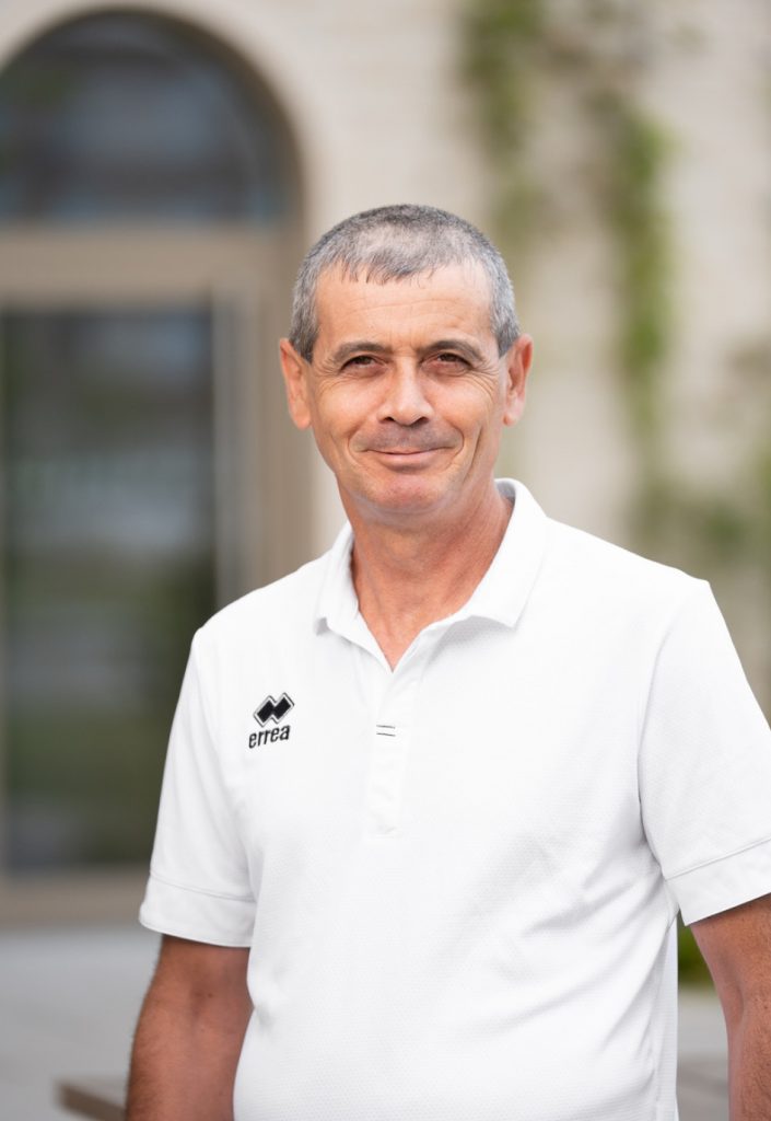 Anundo Team Portrait von Emil Taksin