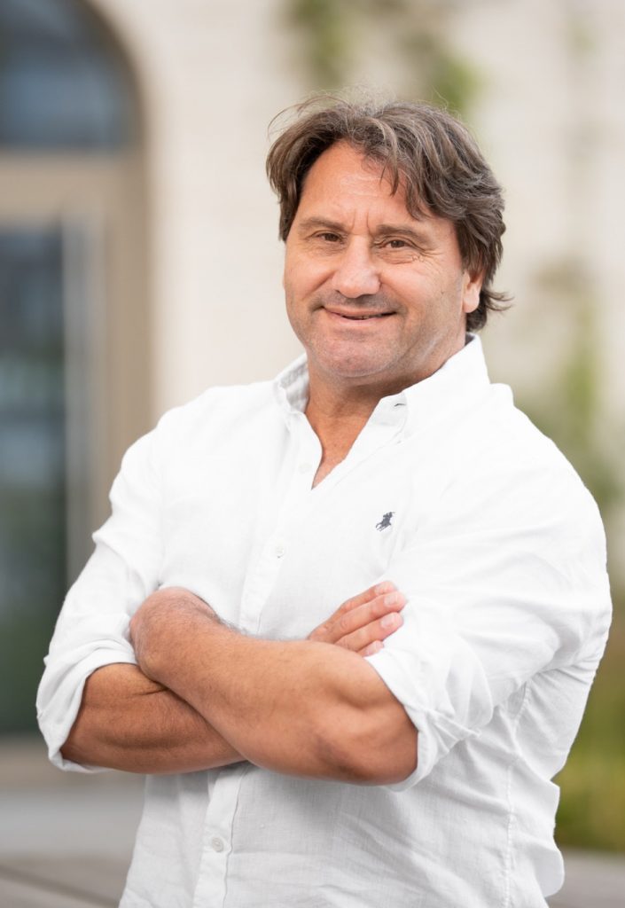 Anundo Team Portrait von Tincho Pashov